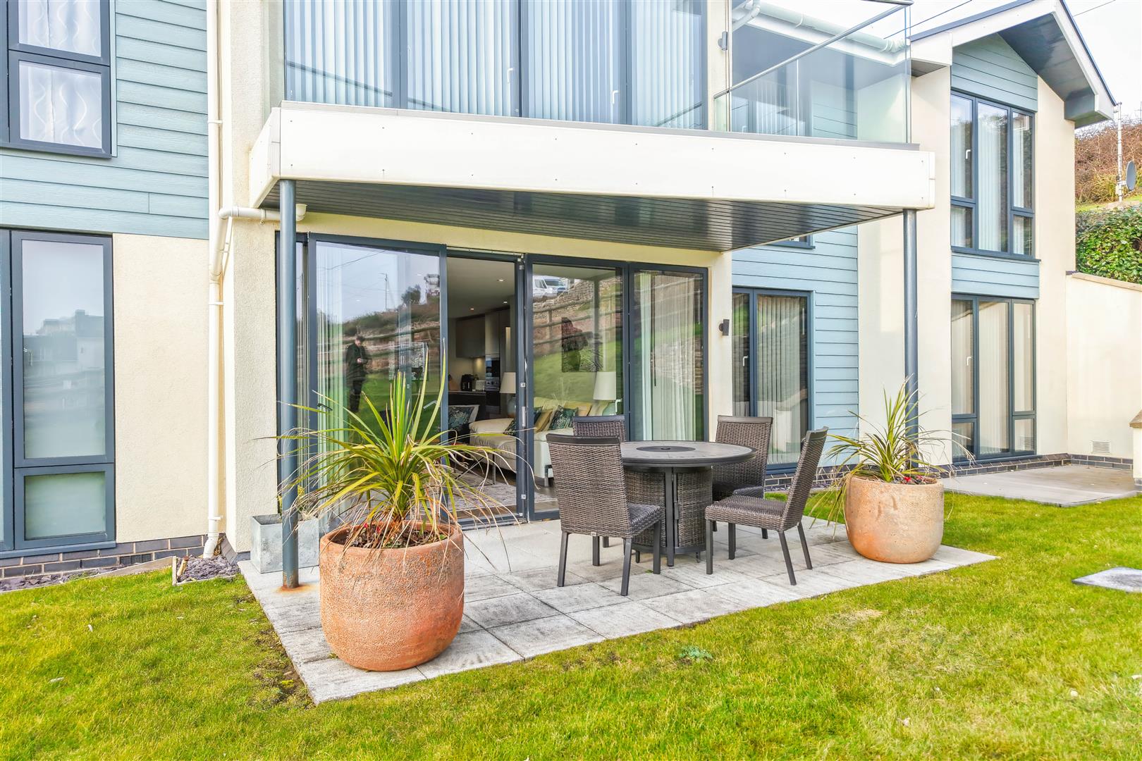 Apartment 6, Horizon, Slon Lane, Ogmore By Sea, Vale of Glamorgan, CF32 0PN